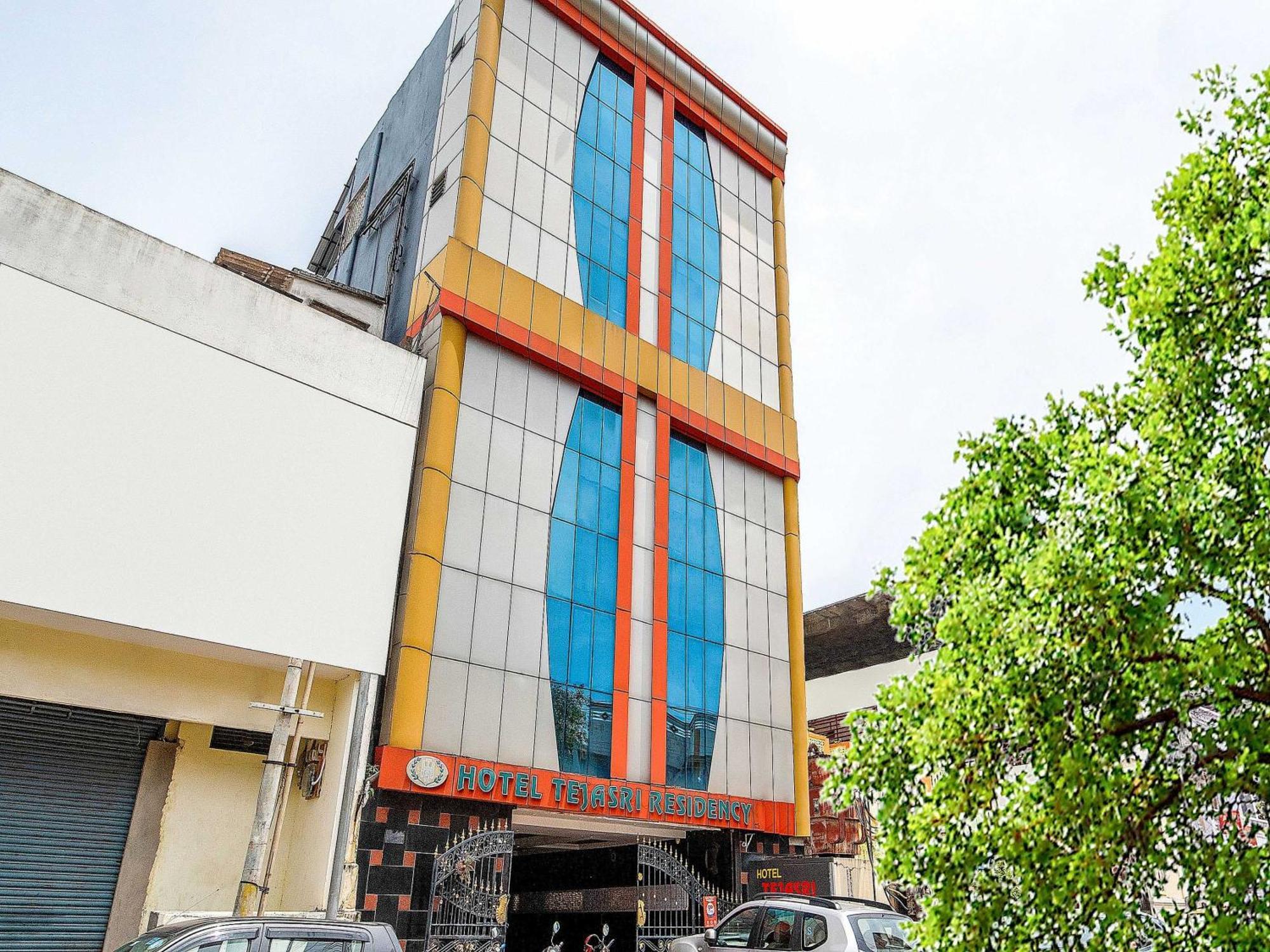 Hotel Tejasri Residency Vijayawada Exterior photo