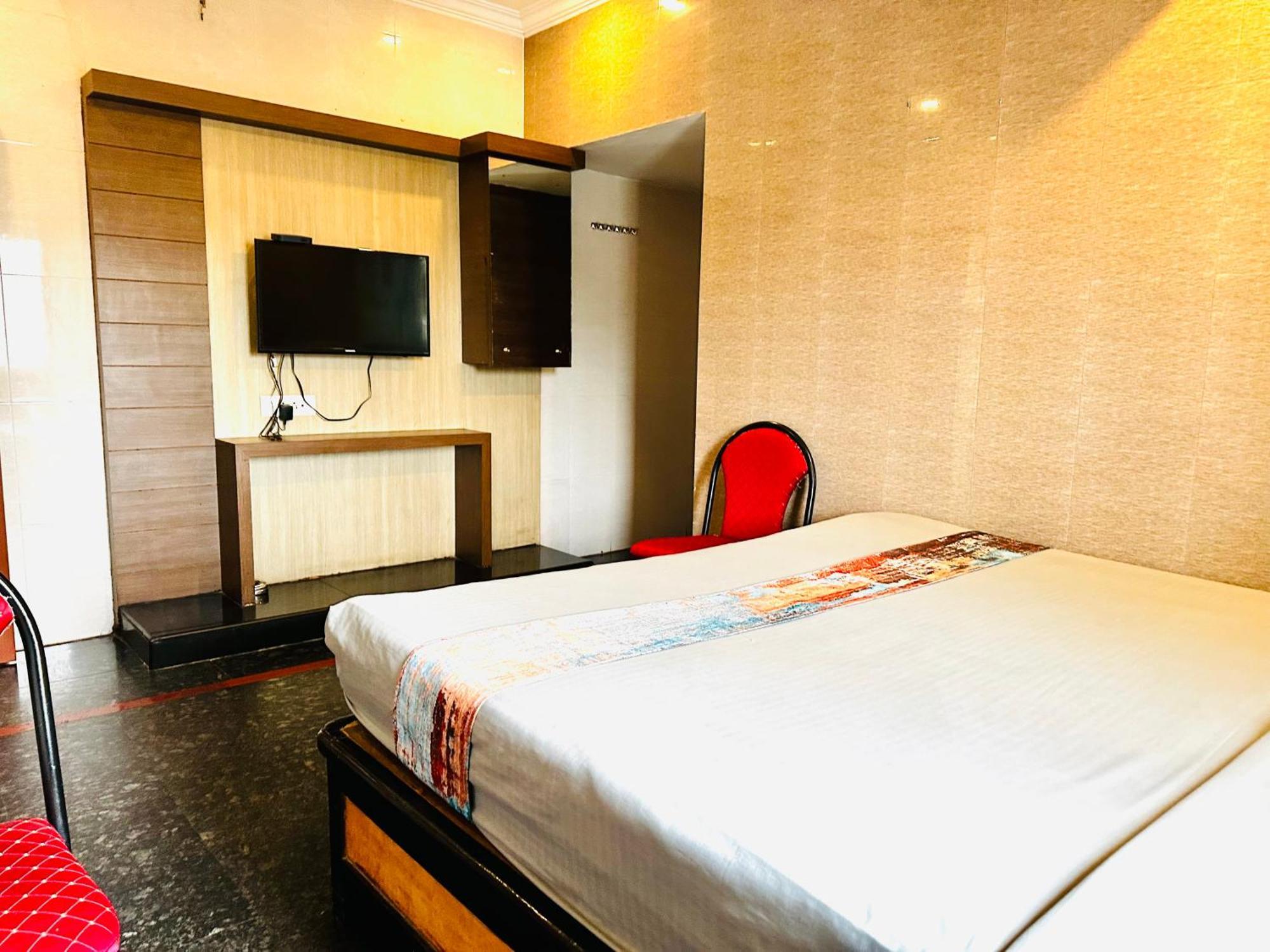Hotel Tejasri Residency Vijayawada Exterior photo