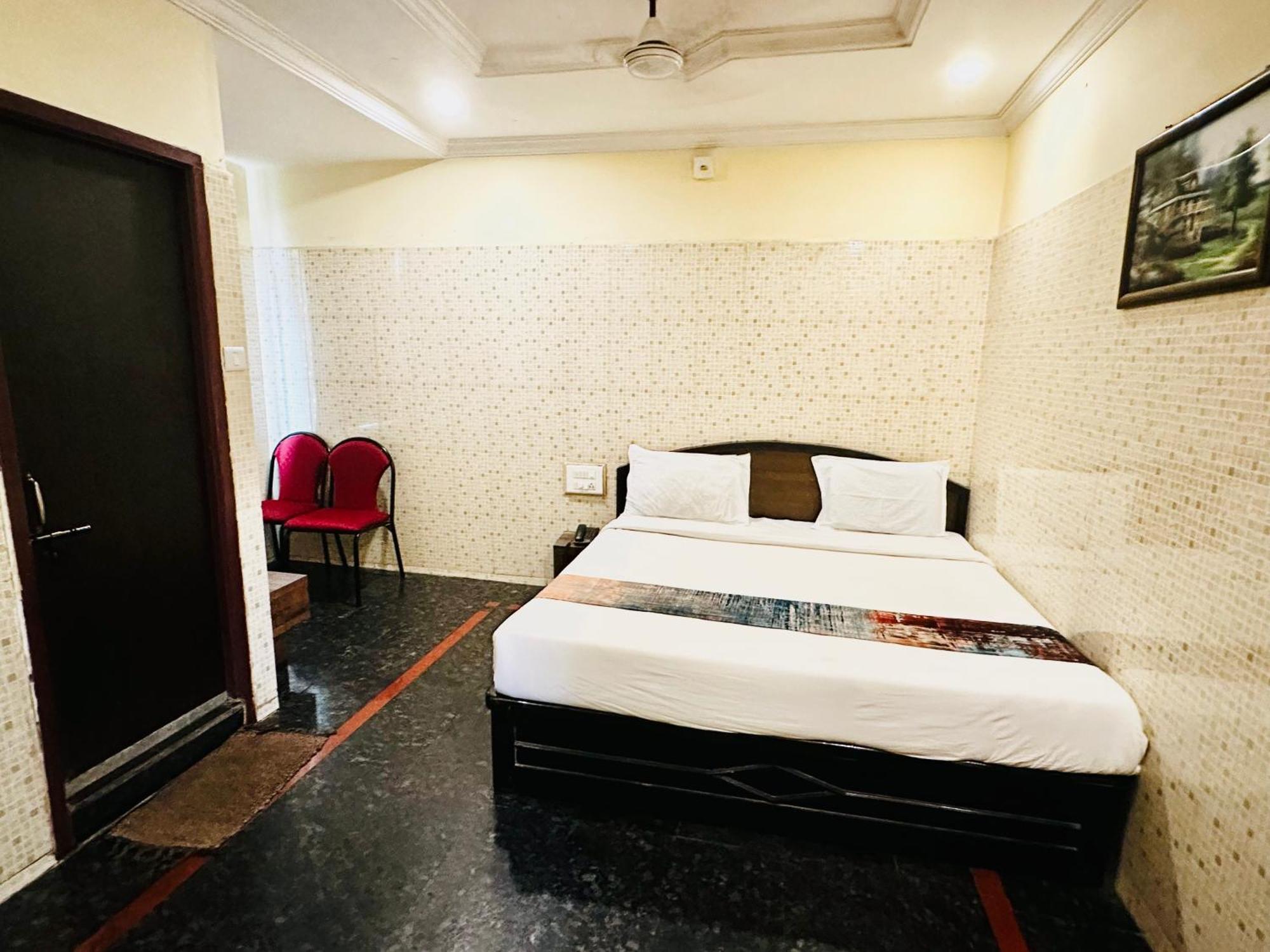 Hotel Tejasri Residency Vijayawada Exterior photo