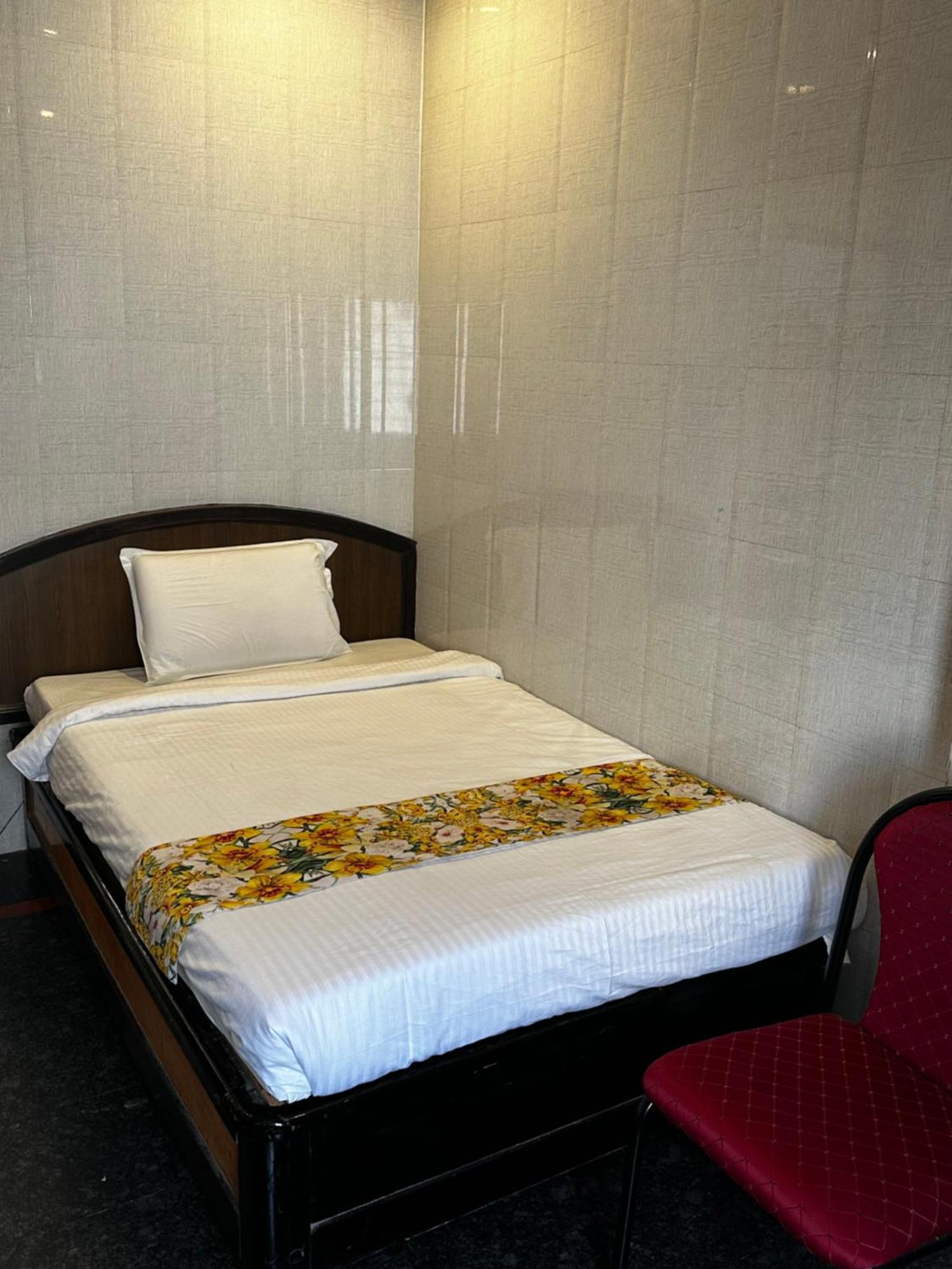 Hotel Tejasri Residency Vijayawada Exterior photo